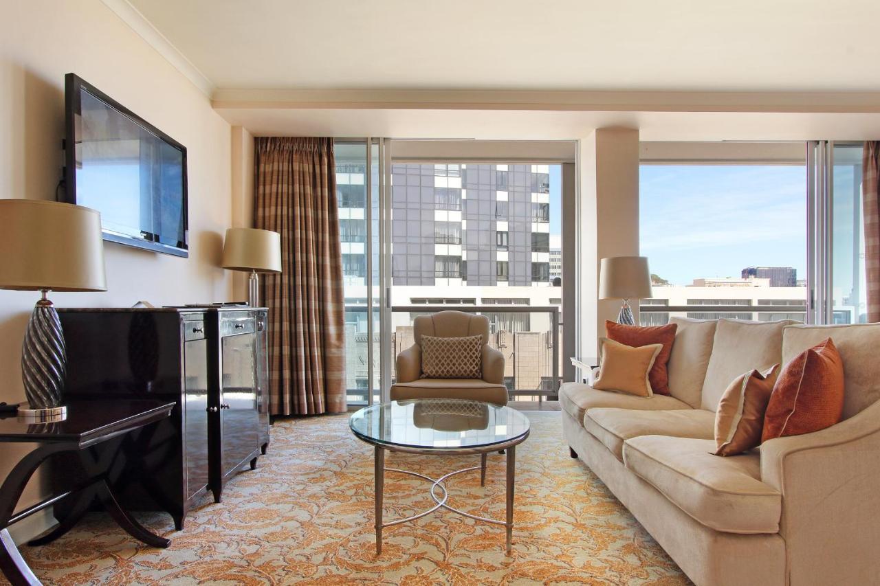Taj - Luxury 5 Star - Very Spacious With Kitchenette, Lions Head Views Apartment