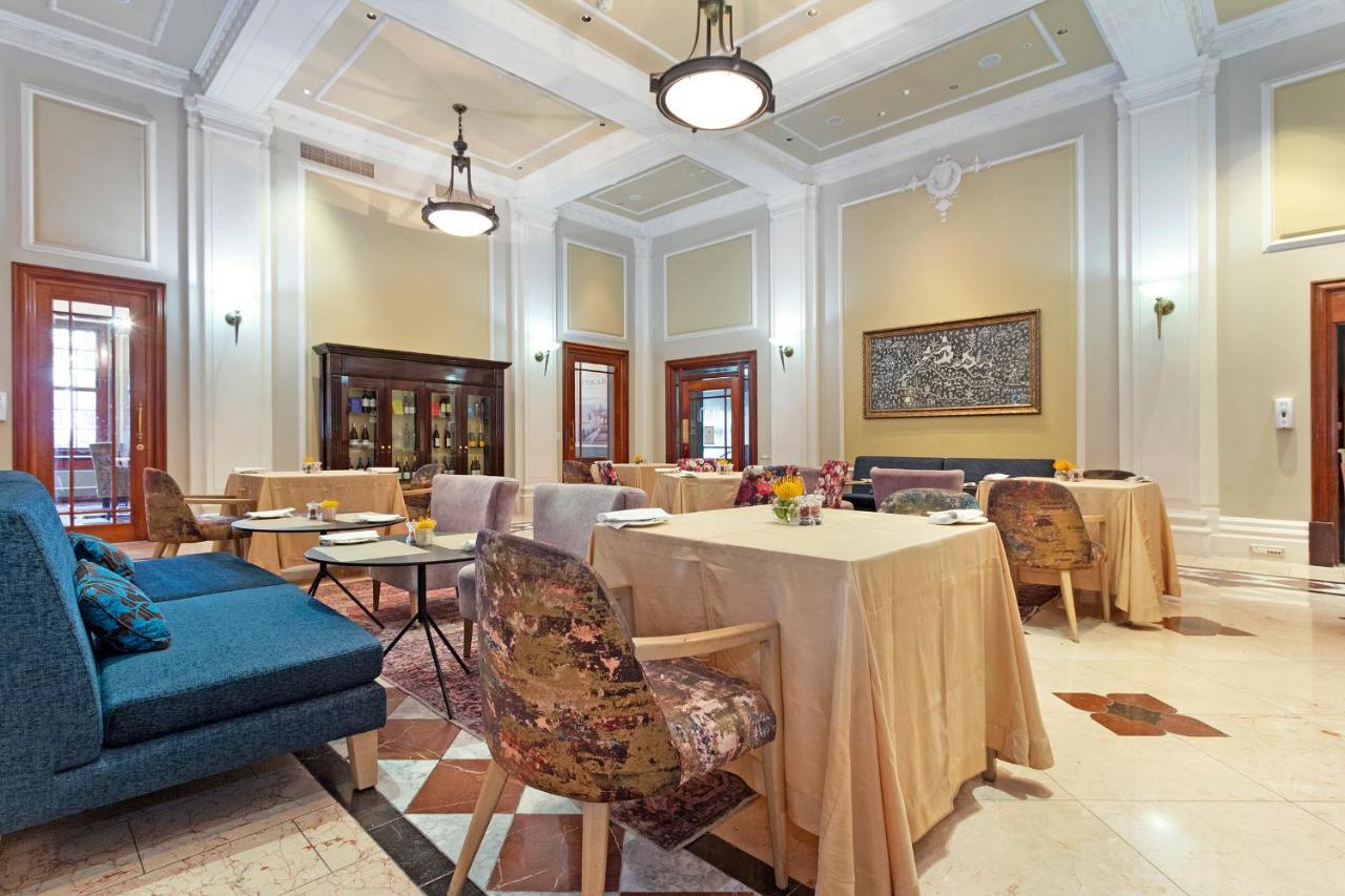 Taj - Luxury 5 Star - Very Spacious With Kitchenette, Lions Head Views Cape Town