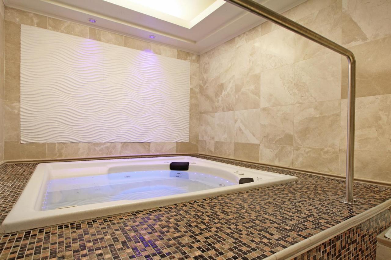 Taj - Luxury 5 Star - Very Spacious With Kitchenette, Lions Head Views Apartment Kapstadt