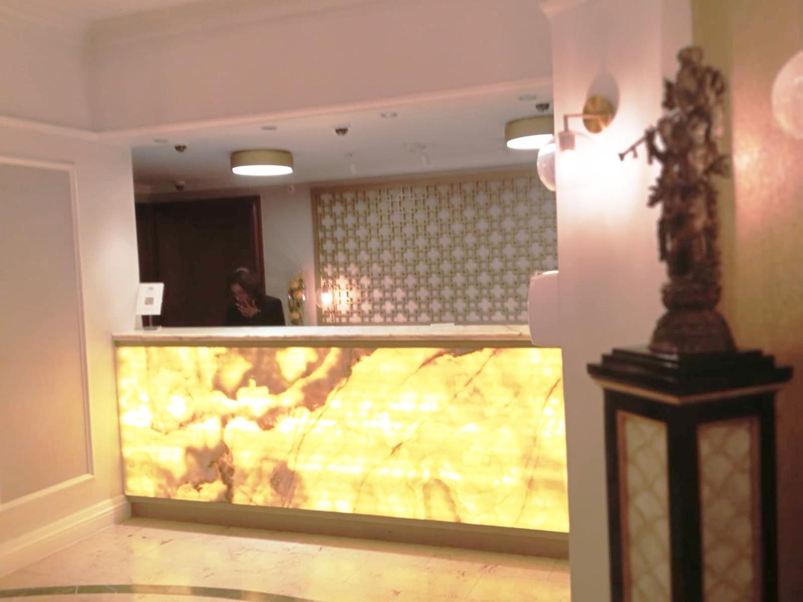 Taj - Luxury 5 Star - Very Spacious With Kitchenette, Lions Head Views